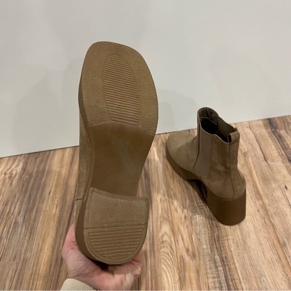 Steve Madden Nude Suede Platform Y2K Chunky Block Heel Boots - Picture 8 of 11